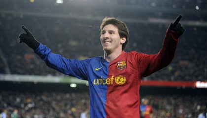 开云app下载中心-英超疯狂反击：快节奏让场面热血沸腾，英超太强