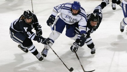 开云体育-网球国家队年轻阵容挑战国际强队，网球国家队男队教练