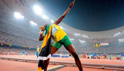 开云登录-庞蒂蝶泳技术精湛令人称赞，庞蒂克所有车型报价